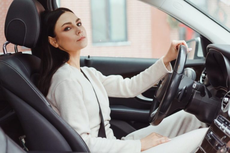 Location de voiture sans stress : Astuces et conseils indispensables